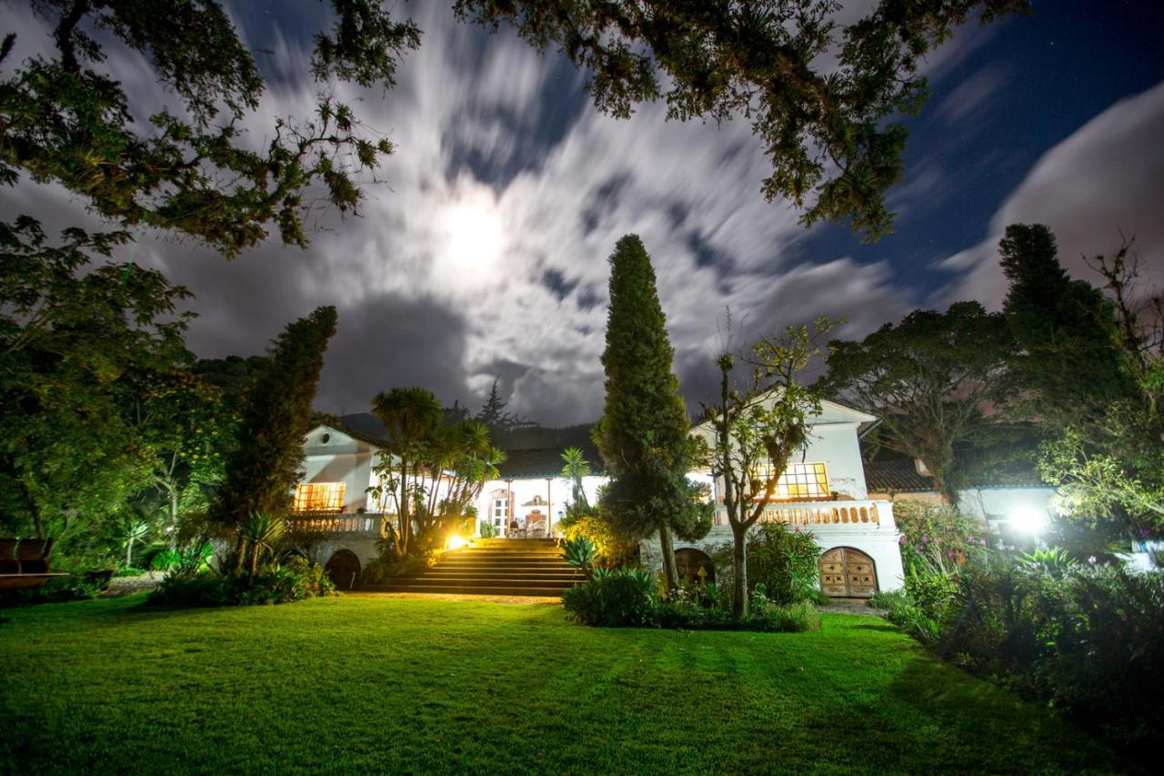 Hacienda Cusin Hotel โอตาวาโล ภายนอก รูปภาพ