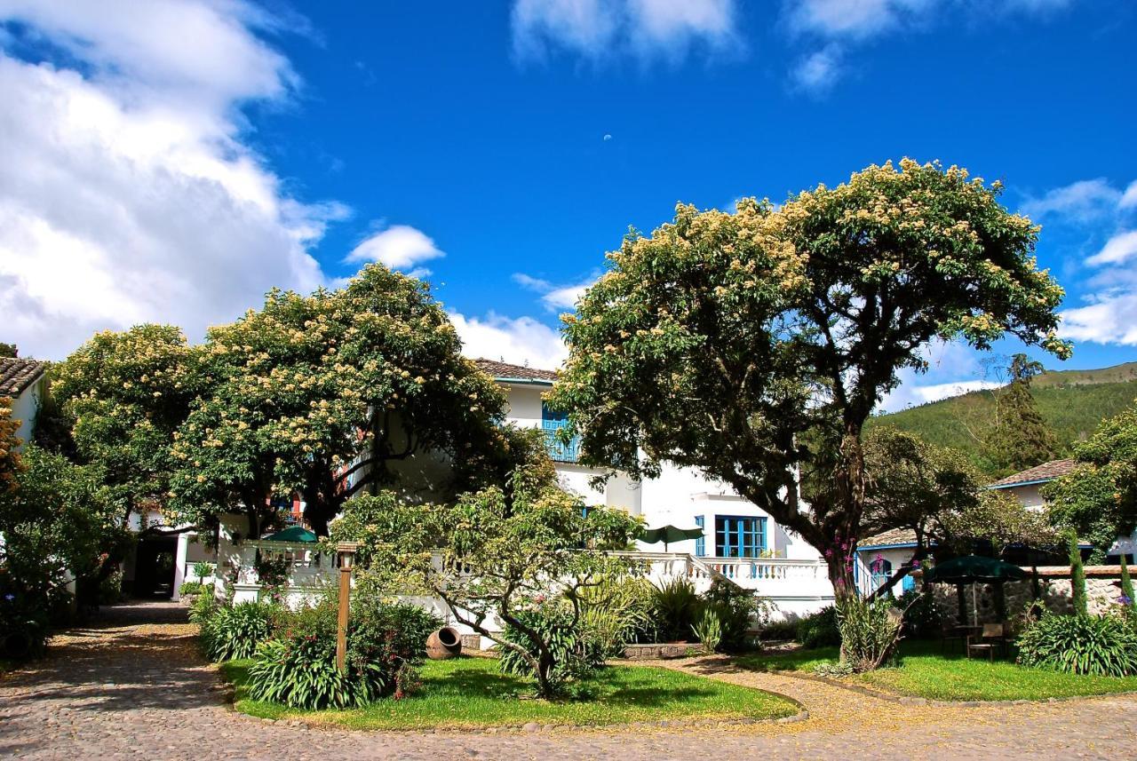 Hacienda Cusin Hotel โอตาวาโล ภายนอก รูปภาพ