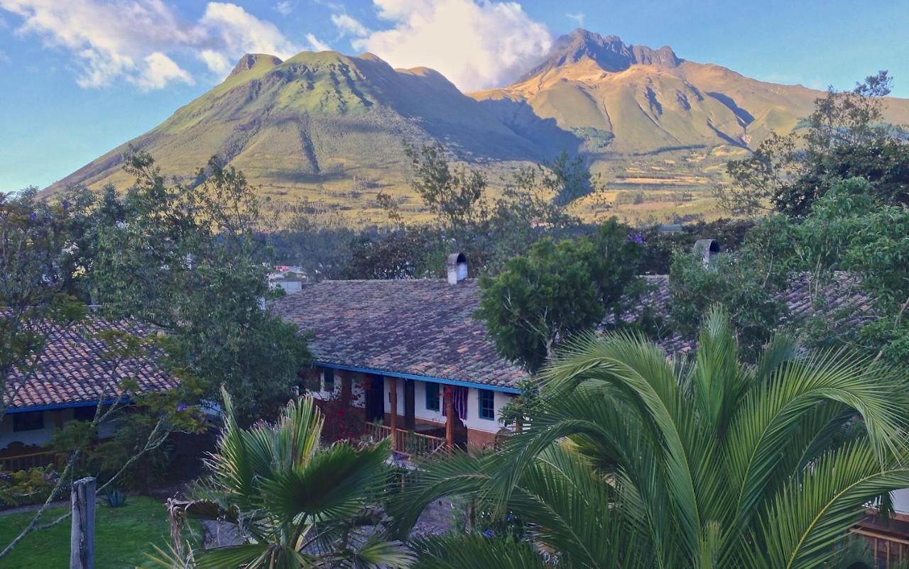 Hacienda Cusin Hotel โอตาวาโล ภายนอก รูปภาพ