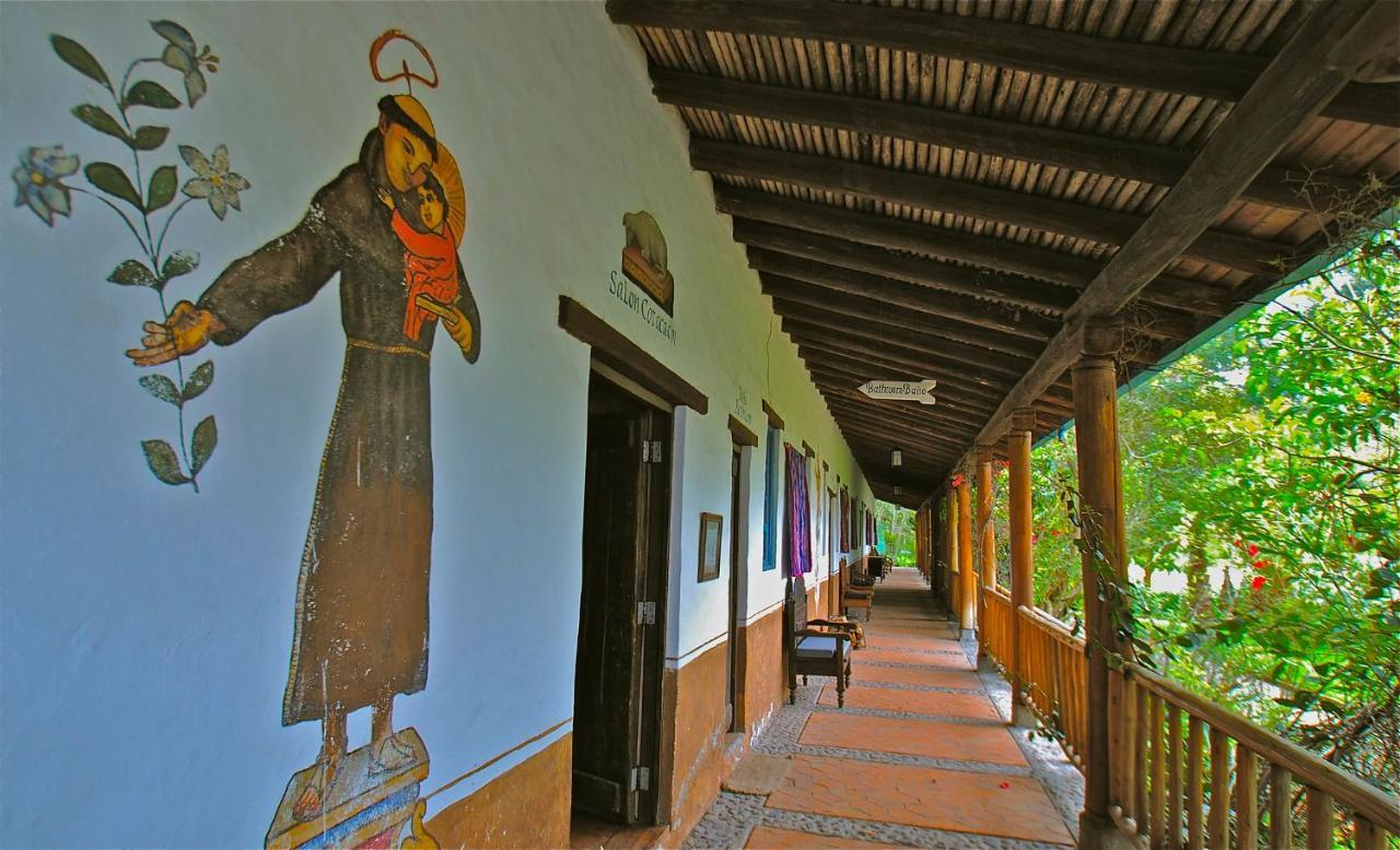 Hacienda Cusin Hotel โอตาวาโล ภายนอก รูปภาพ