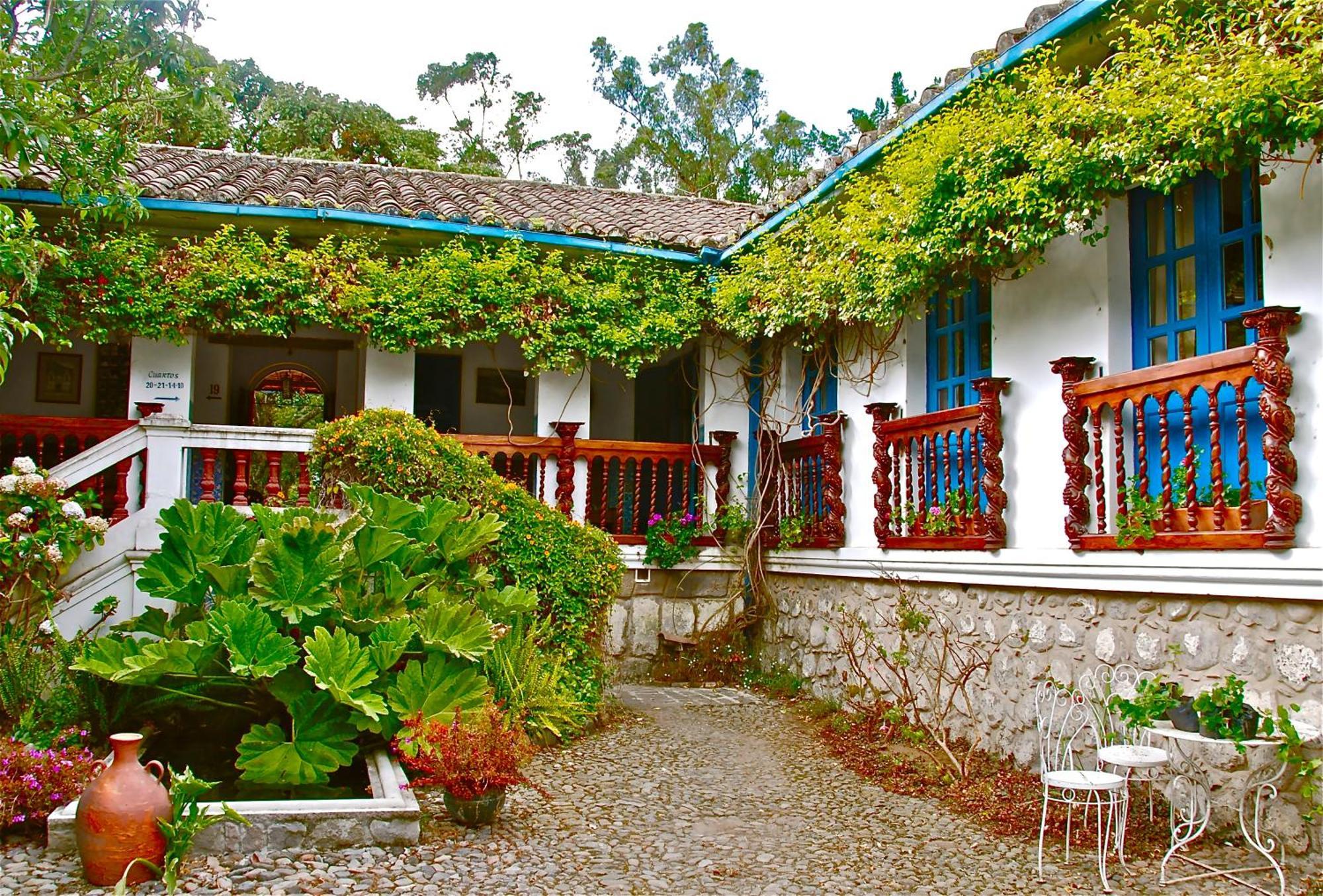 Hacienda Cusin Hotel โอตาวาโล ภายนอก รูปภาพ