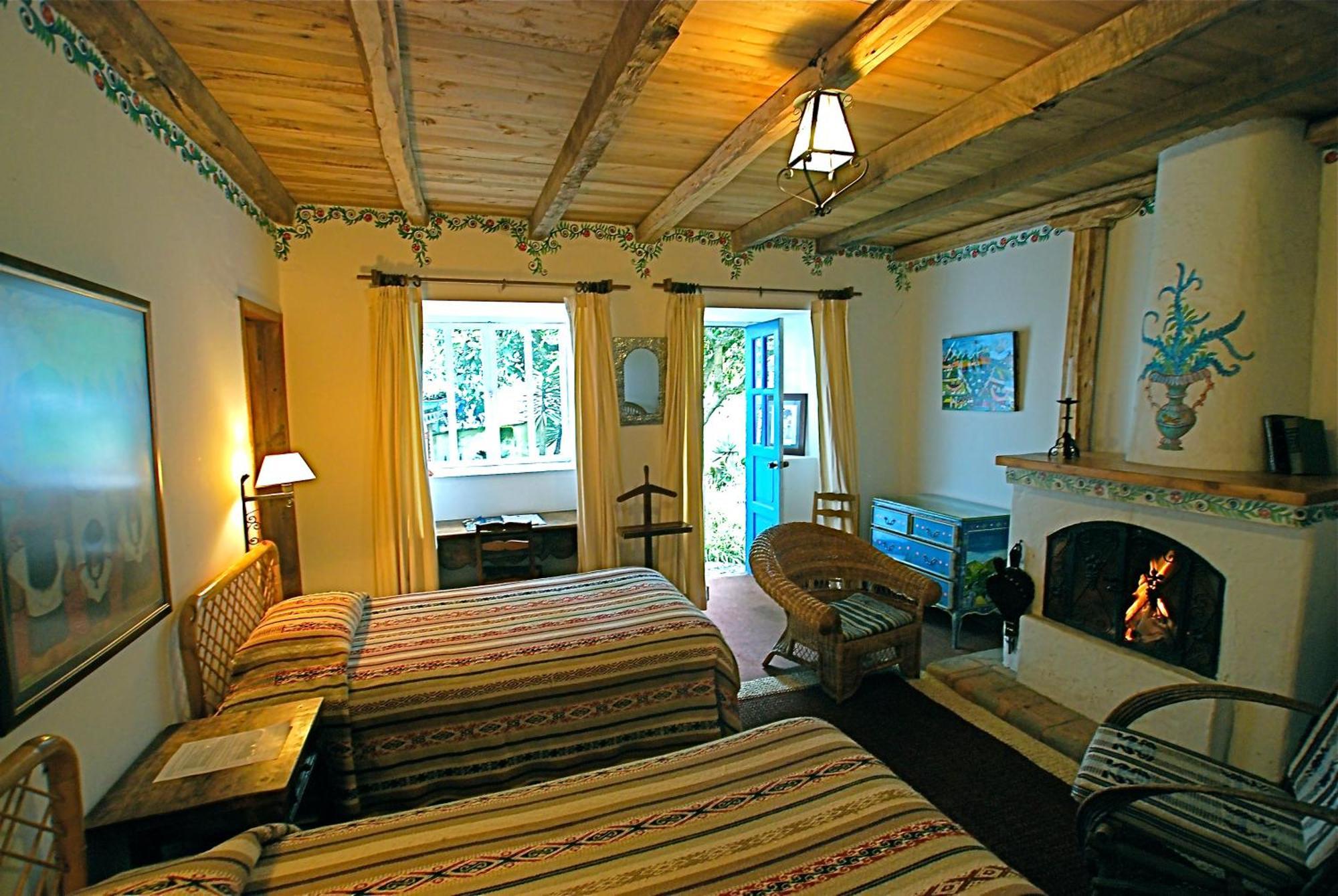 Hacienda Cusin Hotel โอตาวาโล ภายนอก รูปภาพ